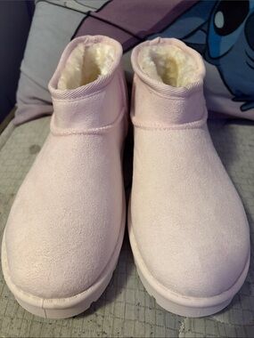 Streetwear Society Light Pink Faux-Suede Ankle Booties